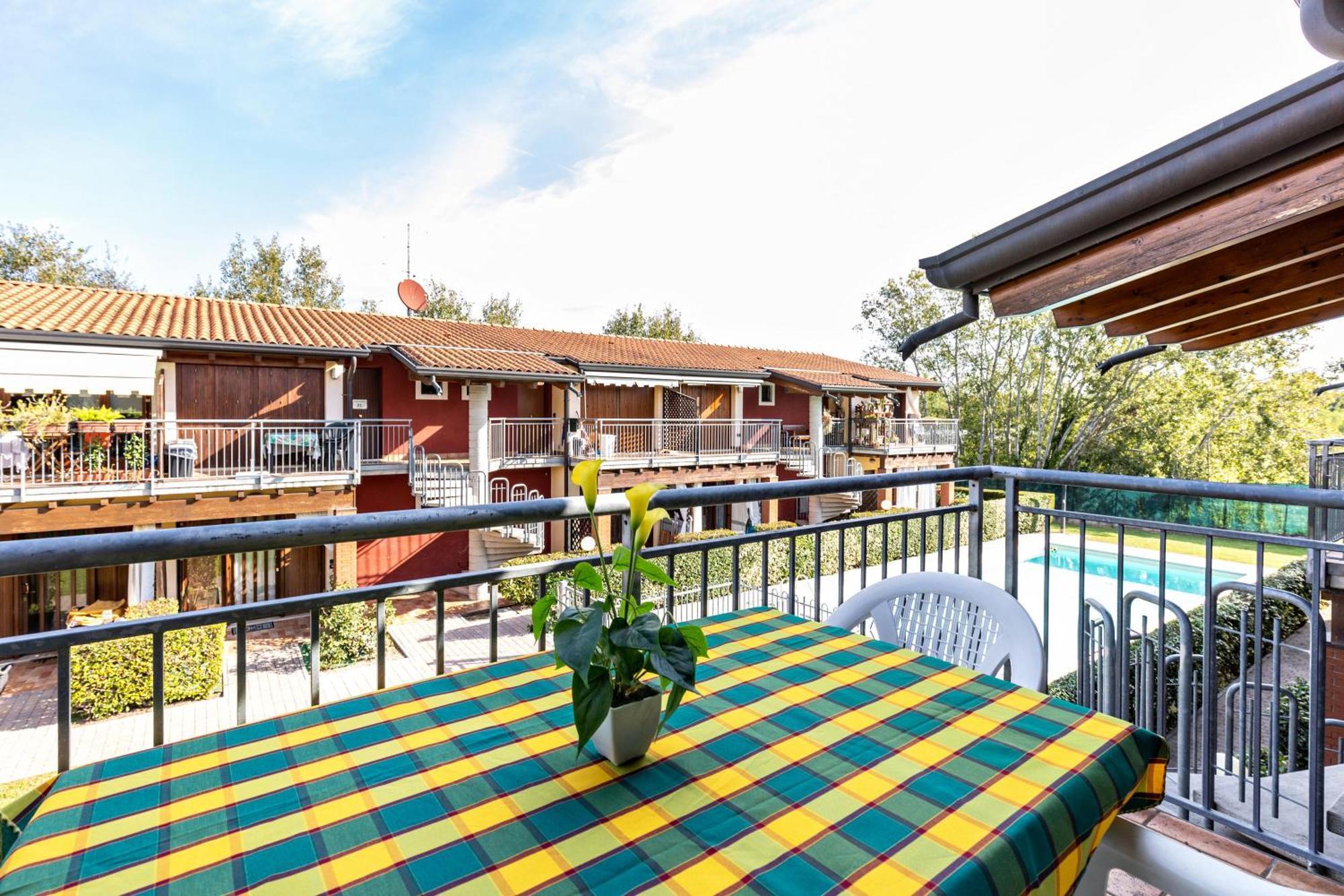Residence La Corte Near Gardaland Castelnuovo del Garda Dış mekan fotoğraf