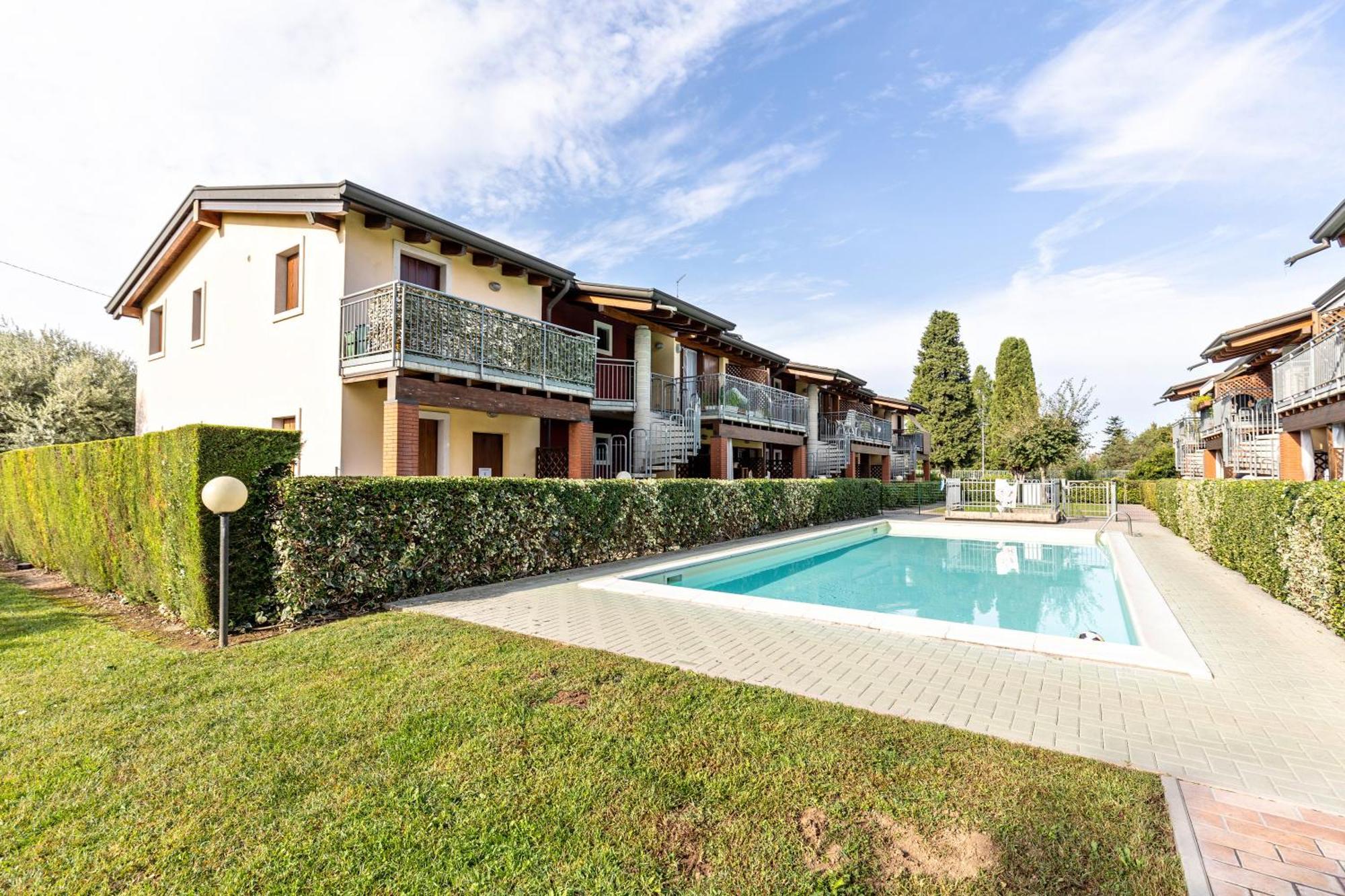 Residence La Corte Near Gardaland Castelnuovo del Garda Dış mekan fotoğraf